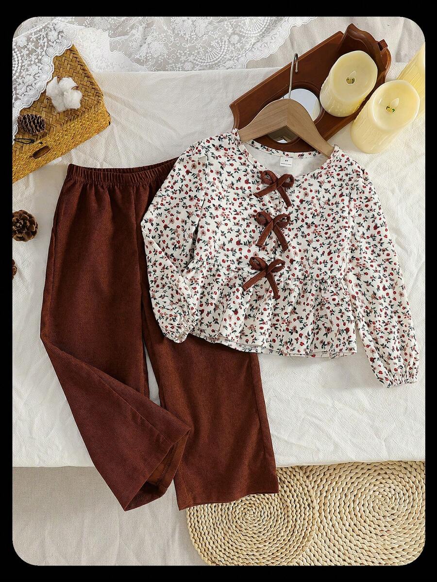 SHEIN Genkimix Kids 两件套女童时尚碎花圆领长袖上衣，饰有3D蝴蝶结，搭配松紧腰阔腿裤，休闲百搭，适合日常穿着和派对，秋季必备 - 棕色 - 查看 1
