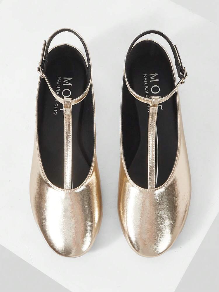 WOMEN'S SOLID COLOR CASUAL FLATS FOR OFFICE AND COMMUTE