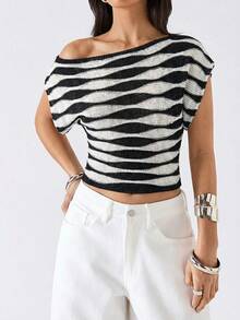 LYSMO 2026 New Minimalist Spring/Summer Women's Casual Light Yellow & Gray Asymmetric Collar Contrast Color Knit Top, Suitable For Spring/Summer Outings, Beach Wear, Spring Break Outfits, Summer Tops - Black and White - View 6