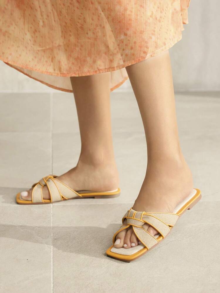 SQUARE-TOE SIMPLE AND COMFORTABLE WOMEN FLAT SANDALS FOR SUMMER VACATION, BACK TO SCHOOL COLLEGE STUDENT SHOES, FOR NEW YEAR HOLIDAY, SPRING SHOES SPRING BREAK EASTER