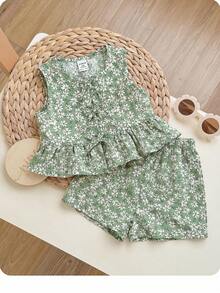 SHEIN LMoss Kids 度假休闲可爱碎花绿色蝴蝶结吊带背心短裤套装 夏季上衣 柔软夏季服装 夏季服装 吊带抹胸 可爱上衣 碎花两件套 绿色碎花两件套 夏季女婴两件套 绿色夏季服装 夏季女婴服装 深绿色女婴套装 夏季两件套 女婴绿色两件套 女婴绿色短裤套装 - 彩色 - 查看 3
