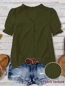 SHEIN LUNE 大码V领荷叶边罗纹花瓣袖休闲衬衫 - 軍綠色 - 查看 1