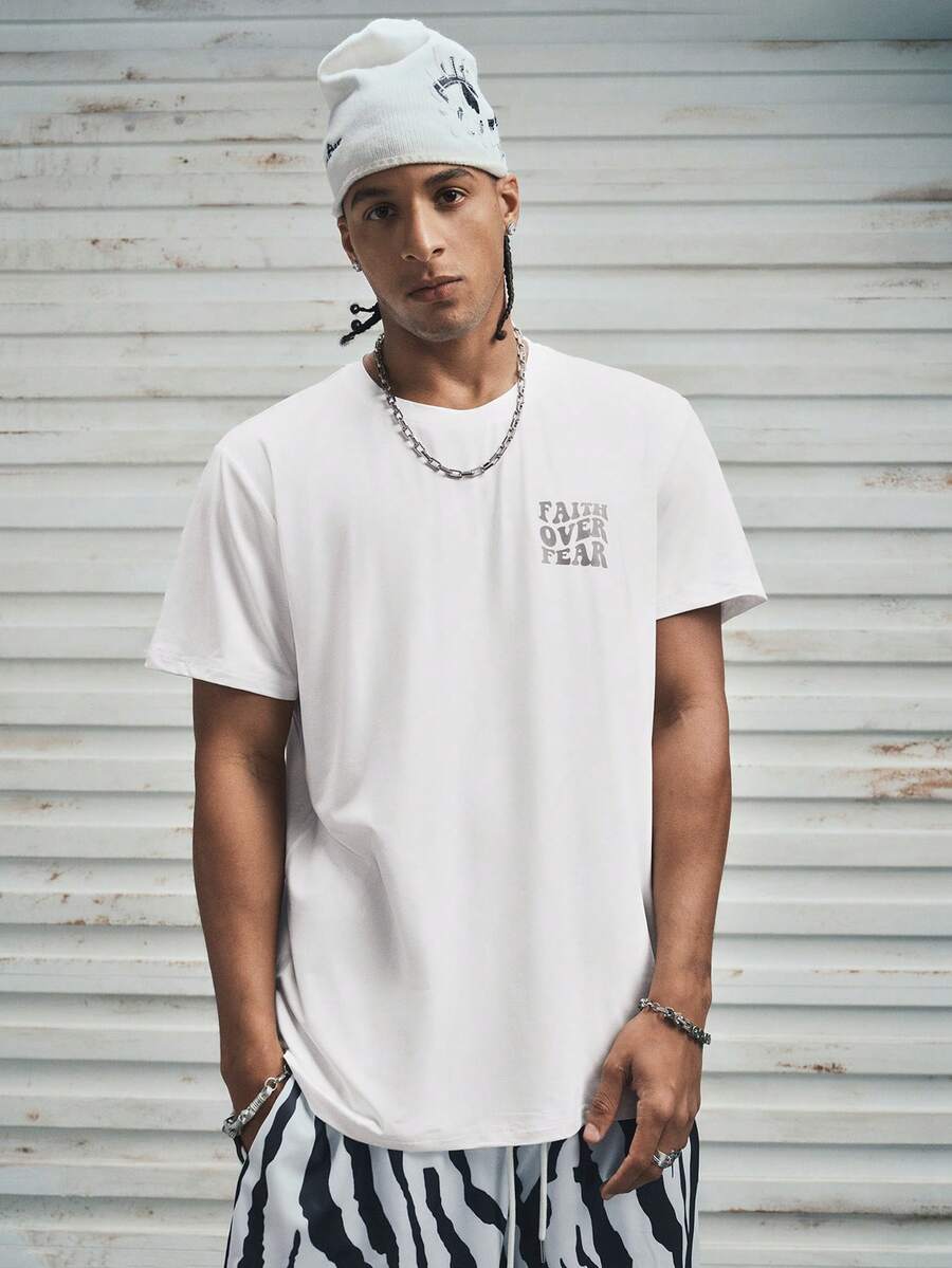 Modcrash 男士短袖标语印花休闲T恤，适合夏季通勤，复古美式风格，男女皆宜，宽松版型夏季服装——适合日常穿着和夏季度假穿着。 - 白色 - 查看 1