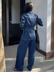 DAZY 女款單排釦長袖上衣與寬腿牛仔褲休閒日常丹寧套裝，海軍藍，秋季風格 - 中等水洗藍 - 查看 2