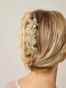 MOTF PREMIUM THREE FLOWERS BUTTERFLY GRADUAL CHANGE COLOR HAIRPIN - Light yellow. - View 6