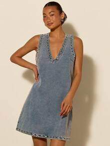 COSMINA Women's V-Neck Sleeveless Casual Denim Dress, Rhinestone Embellished Design, Refined Ladies' Denim Dress, Street Style Item, Summer Women's Matching, Daily Wear, Blue Denim Dress, Summer Casual Denim - Blue - View 1