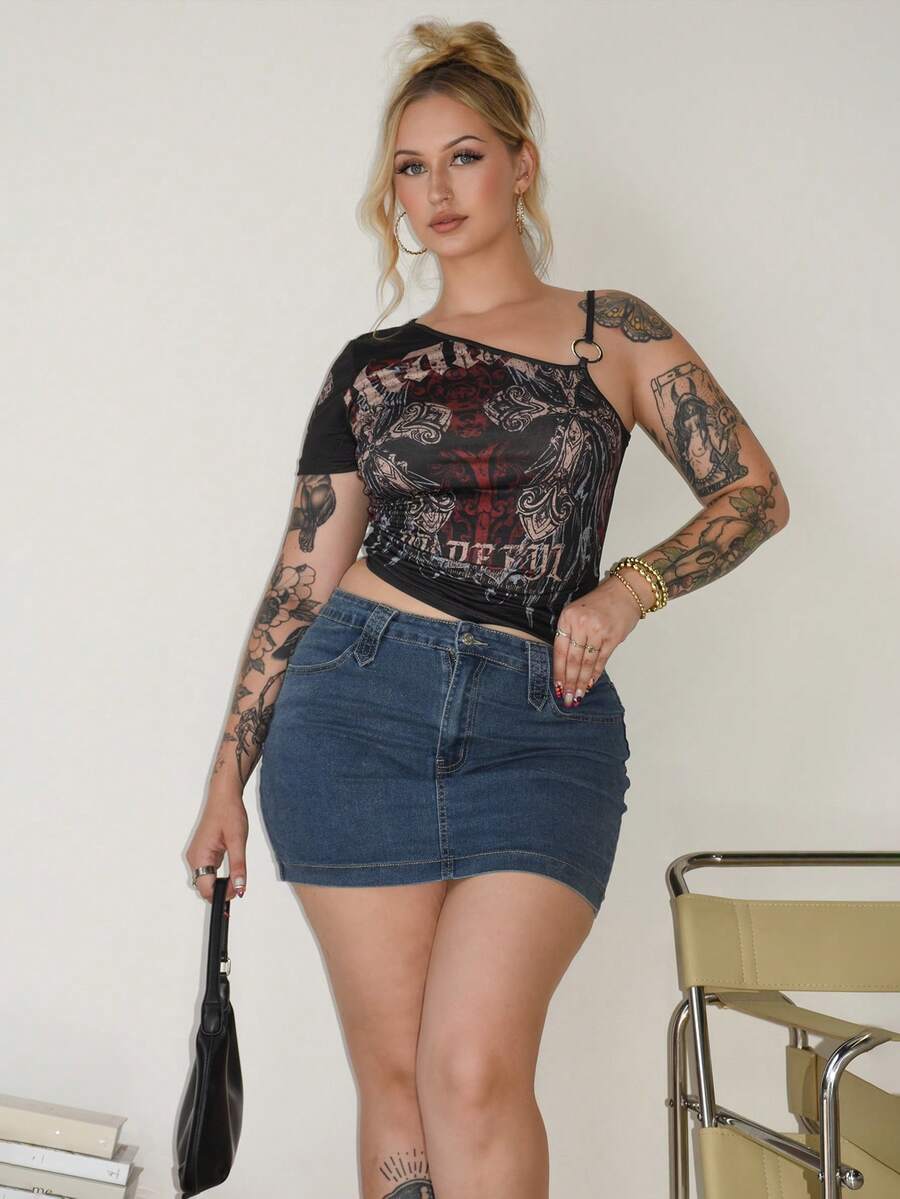 Arliah 哥特式摇滚十字架印花不对称领上衣 - 彩色 - 查看 1