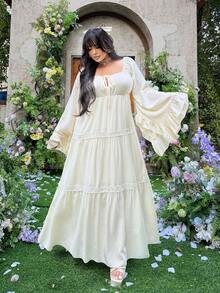 Lyrianda 大码女装新款复古优雅可爱大圆领长袖喇叭袖口荷叶边下摆宽松长裙，花卉拼接下摆A字裙，复古中世纪朋克公主风，适合秋冬春季穿着 - 杏色 - 查看 1