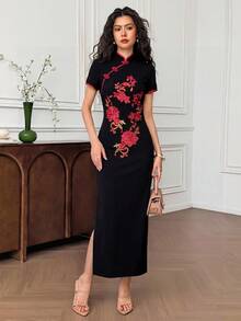 EMERY ROSE Vestido elegante de verano con bordado floral para tallas grandes - Negro - Ver 4