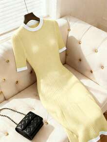 Ellegaria. 新款春秋季性感修身优雅淑女风高品质针织毛衣连衣裙 - 淡黃色 - 查看 10
