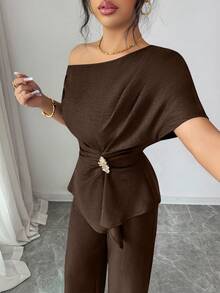 Elegante y urbano conjunto de primavera/verano para mujer con pantalón ancho de una sola manga con hebilla metálica en la cintura, adecuado para uso diario, bodas, galas, ir al trabajo, fiestas de graduación, vacaciones, citas, fiestas, Halloween, Navidad, Año Nuevo, Acción de Gracias, bodas - Marrón - Ver 6
