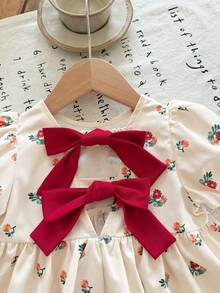 SHEIN 两件套：女婴碎花圆领泡泡袖套头衫搭配松紧腰短裤，是夏季女婴服装的完美之选。 - 彩色 - 查看 7