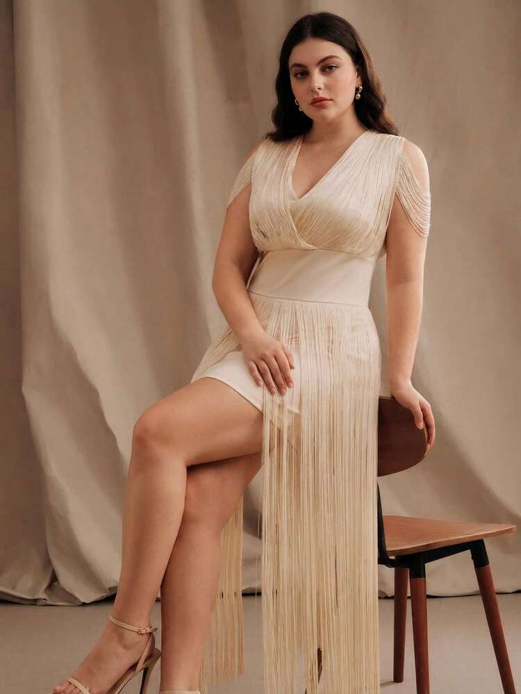 Plus Size Women's Solid Color Fringe V-Neck Elegant Party Dress