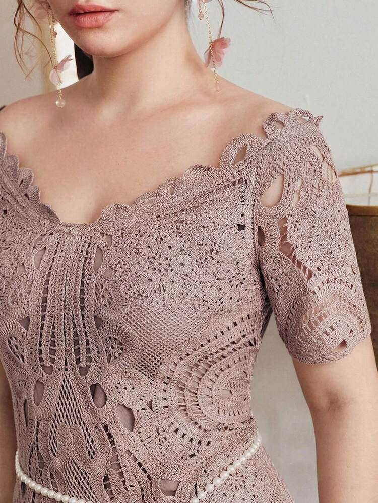 Elegant Women's Off-Shoulder Water-Soluble Mesh Fitted A-Line Mini Pleated Patchwork Plus Size Dress