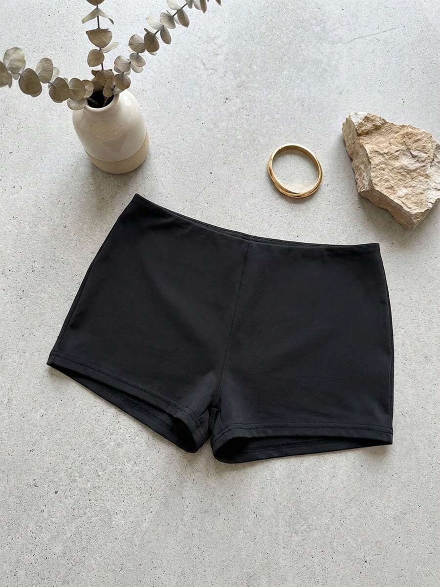 SHEIN PETITE Quần short siêu ngắn cạp thấp kiểu Ibiza, phù hợp cho mùa hè, phong cách boho, kỳ nghỉ, đi biển, lễ hội, tiệc tùng, mùa thu đông.