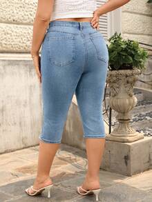 Breezaya 大码女式春夏度假风刺绣流苏口袋七分牛仔裤 - 淺色水洗藍 - 查看 5