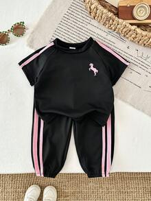 SHEIN 女嬰 2件/套 黑粉色套裝 夏季休閒度假運動日常風格 刺繡短袖泡泡袖圓領上衣&長褲 - 黑色 - 查看 7