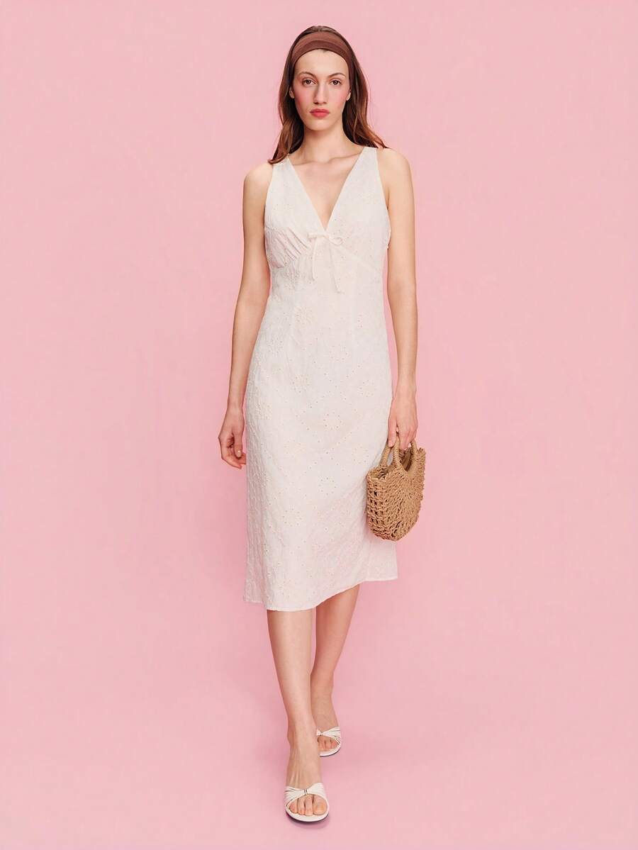 lacRébo Đầm midi trắng thêu họa tiết cổ chữ V sâu, phong cách Pháp mùa xuân hè, đầm dự tiệc kiểu Paris, đầm thêu hoa. - trắng - Xem 1