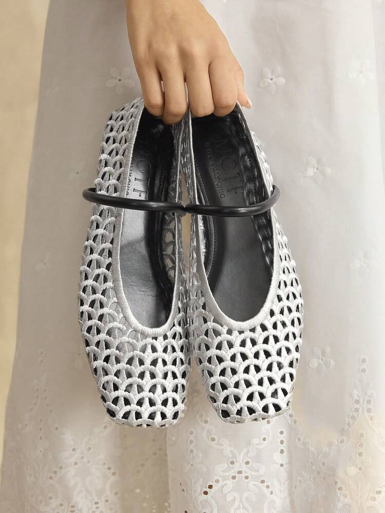 WOMEN SHOES NEW HOLLOW WOVEN BALLET FLATS, WOVEN SQUARE TOE LOW VAMP WITH ELEGANT FASHION SILVER SOFT SURFACE BREATHABLE AND NOT TIRED FEET VERSATILE CASUAL MARY JANE SHOES