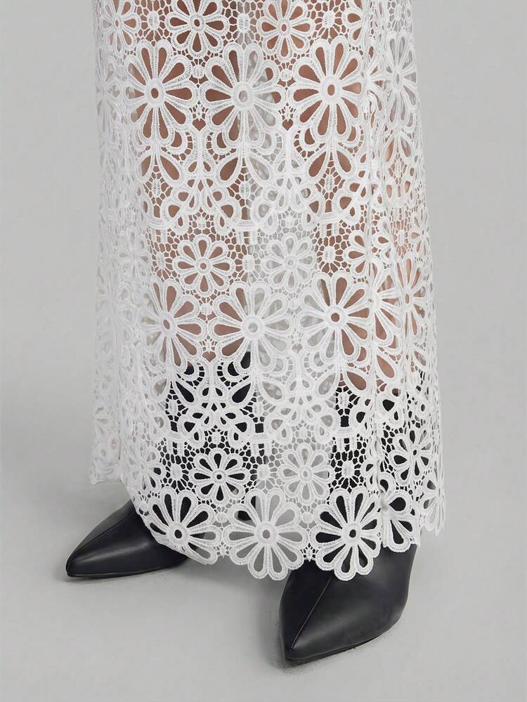 2026 Spring/Summer Hollow-Out Laser Cut Fabric Loose Fit Women's Skirt, Elegant For Parties, High-End Sophisticated Urban Casual Business Commute Attire, Low-Key Vintage Vibe, High-Quality Airport Fashion, Versatile Layering, Suitable For Holidays, Christmas, Parties, Beaches, Offices