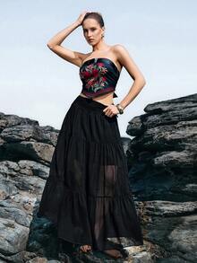 Femmeiva Women Floral Pattern Buckle Design Asymmetric Hem Tube Top And Mini Skirt 2 Pieces Set - Black - View 1