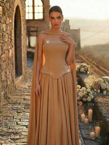 Glamrae Elegante, glamoroso y estiloso vestido de combinación de punto caqui y gasa con adornos de strass hechos a mano. Escote palabra de honor, 2 en 1, silueta evasé con estilo fluido. Adecuado para todas las ocasiones formales, bodas, fiestas de cumpleaños y vestidos de noche elaborados. - Caqui - Ver 3