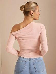 SHEIN BAE Women's Solid Color Minimalist Daily Wear One-Shoulder Asymmetric Ruched Sheer Bandeau Tight Fitting T-Shirt - Pink - View 2