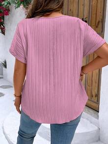 EMERY ROSE Plus Size V-Neck Zipper Decor Textured Fabric Short Sleeve Casual Shirt - Dusty Pink - View 2