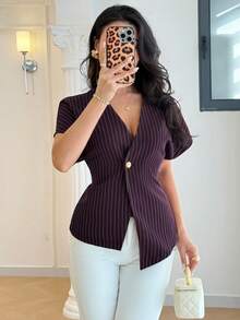 Modelyn Áo sơ mi nữ tay ngắn cổ chữ V in họa tiết dáng casual - Màu tím - Xem 6