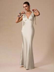 xheSHEIN  Vestido de unicolor minimalista y sexy de cuello en V profundo, espalda descubierta y lazo, color amarillo crema, adecuado para fiestas, cócteles, ocasiones formales, dama de honor, cumpleaños, Navidad, casual de negociosxhe - Albaricoque - Ver 3