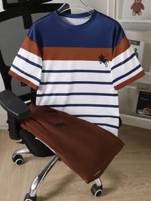 SHEIN 2pcs/Set Kaos Lengan Pendek Motif Garis Kasual Musim Panas untuk Remaja Laki-laki dan Celana Pendek Olahraga Lari Sederhana, Cocok untuk Berbagai Musim - MultiWarna - View 3