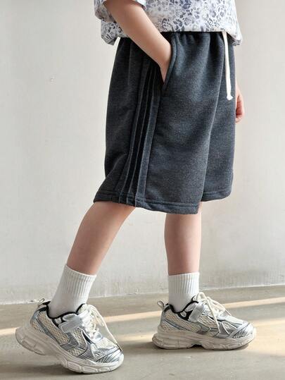 男童休闲舒适宽松短裤/运动裤，百搭下装，适合春夏季节、外出、情人节、约会、旅行、度假、家庭聚会、返校、婚礼、派对、运动、生日等场合。