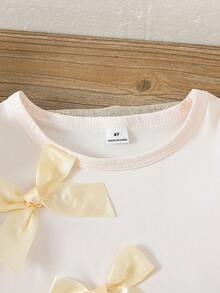 SHEIN Playful Pals 2件套 女童圆领短袖3D蝴蝶结灯笼袖T恤+弹力腰牛仔蓝阔腿裤 休闲时尚套装，夏季新品 - 杏色 - 查看 8
