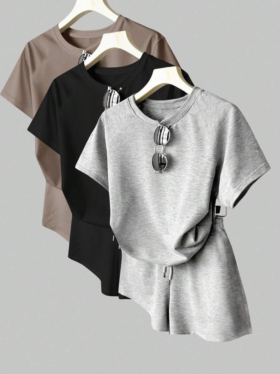 Bộ áo thun và quần short nữ màu trơn, vai thường, dáng rộng. - Màu Khaki - Xem 1
