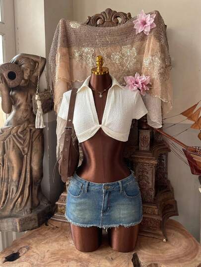 Amplova Áo croptop cổ chữ V, chất liệu vải dệt họa tiết, kiểu dáng xoắn phía trước, thích hợp cho kỳ nghỉ năm 2026 dành cho nữ.