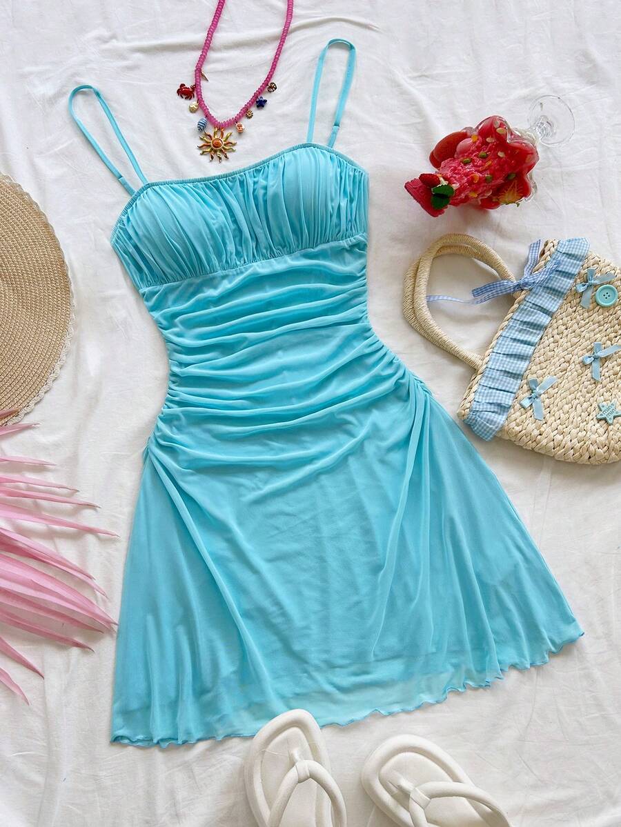 Soleia Vestido mini con camisola fruncida de unicolor para mujer de talla grande - Celeste - Ver 1