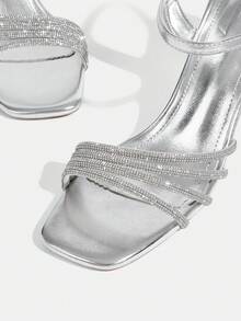 CUCCOO TILAWA Sandal Hak Tinggi Elegan Wanita dengan Ujung Persegi dan Hiasan Berlian Imitasi, Warna Perak Muda, Sepatu Musim Semi, Liburan Musim Semi, Paskah, Sepatu Makan Malam, Natal, Sepatu Hak Tinggi Hari Valentine, Sepatu Musim Panas - Perak ringan. - View 6