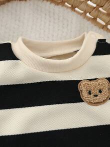 SHEIN Summer Newborn Boy's Black-And-White Striped Crew Neck Short-Sleeve Teddy Bear Print Romper Stylish And Casual, Simple And Adorable Baby Clothes Unisex Baby Clothes Striped Baby Romper Photoshoot Outfit For Baby - Black and White - View 6