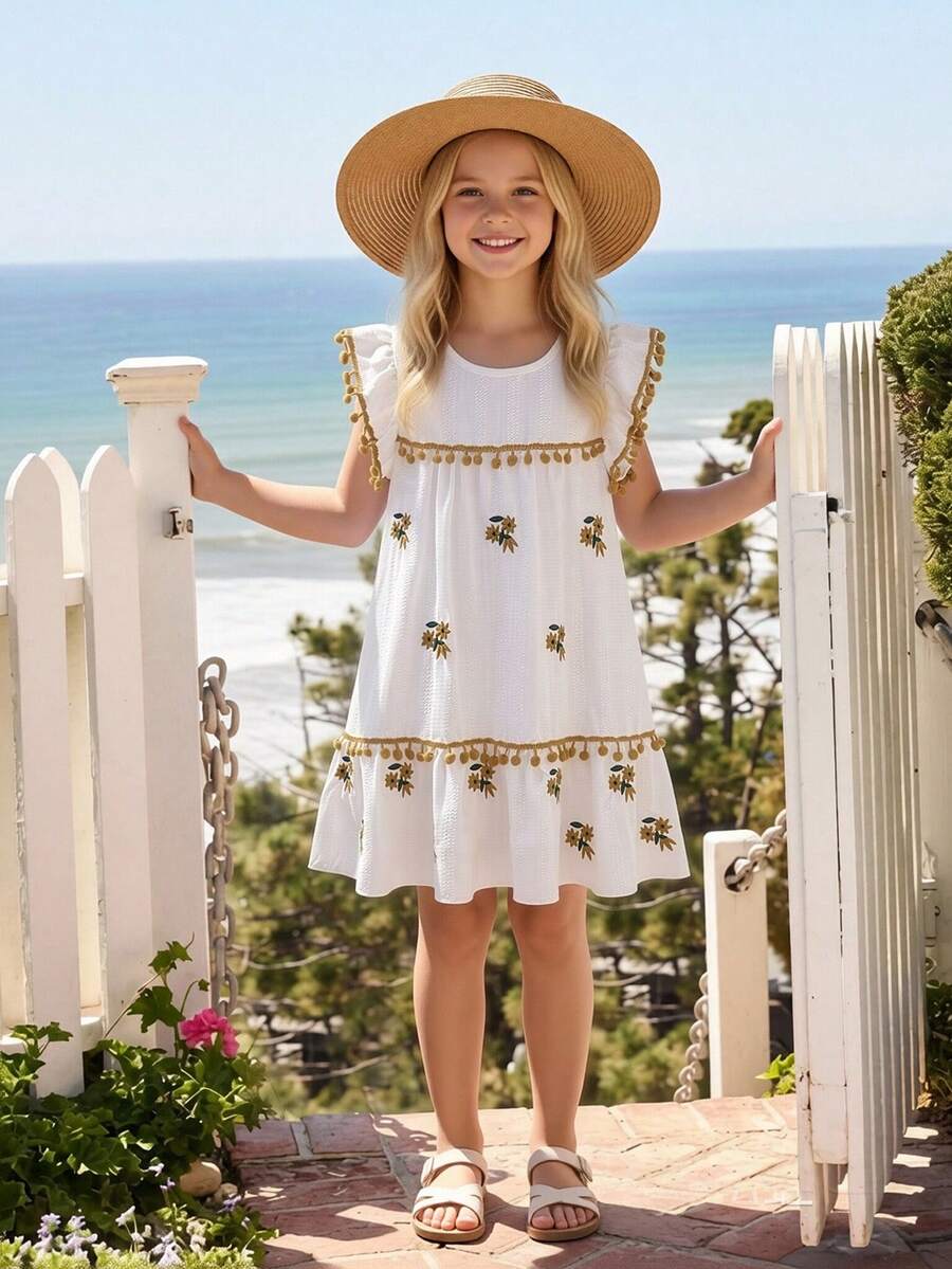 SHEIN Playful Pals Girls' Textured A-Line Dress With Embroidered Floral Pattern, Casual & Cute Dress Suitable For Daily Outings, Gatherings And Events, Spring/Summer - White - View 1