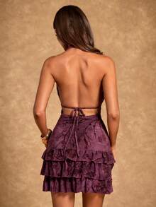 Radiana 女士夏季性感优雅独特紫色扎染花卉植绒迷你连衣裙，修身多层荷叶边下摆连衣裙，性感吊带露背连衣裙，迷你蛋糕裙，低胸连衣裙，吊带连衣裙，紫色连衣裙，约会连衣裙，度假连衣裙，适合日常外出、夜晚、约会、聚会、派对、鸡尾酒会、俱乐部、夜总会、嘉年华、音乐节、演唱会、乡村音乐会、假日、海滩、假日旅行 - 紫色 - 查看 2