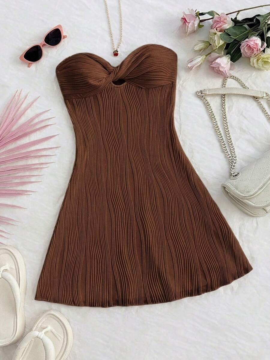 Soleia Women's Coffee Brown Summer Mini Dress,Seksi Chic Wavy Texture Fabric Bandeau Twist Hollow A-Line Ruffle Hem Night Out Vacation Party Beach Outfit - Coffee Brown - View 1