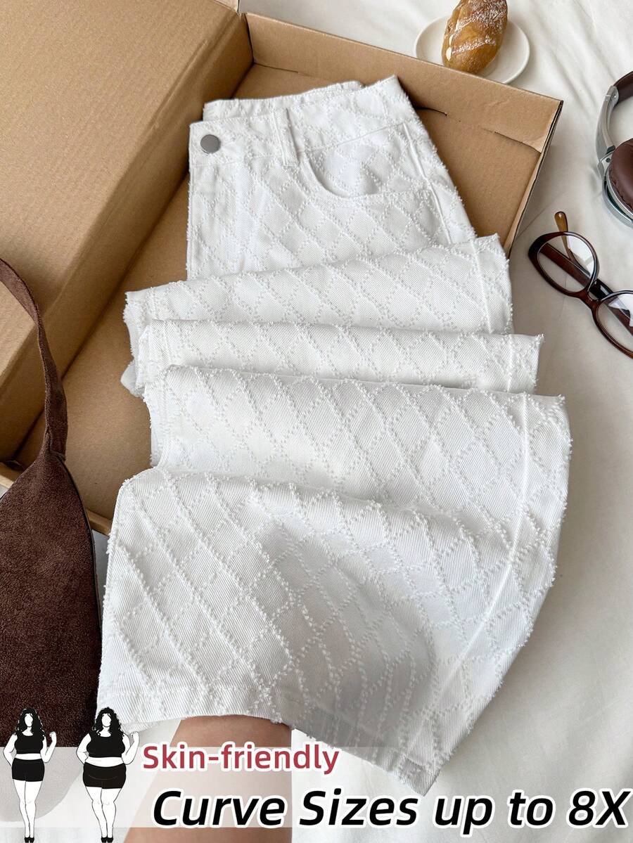 SHEIN CURVE+ Plus Size White Minimalist Textured Solid Color Summer Jeans,Smart Casual Everyday Spring,Easter Graduation - Light Wash - View 1