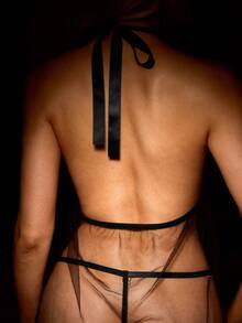Bella Beso Gaun Lingerie Babydoll Halter Berenda Bunga dengan Thong - Hitam - View 2