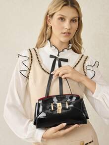 MOTF PREMIUM 时尚锁扣细节顶部手提包 - 鏡面黑色 - 查看 8