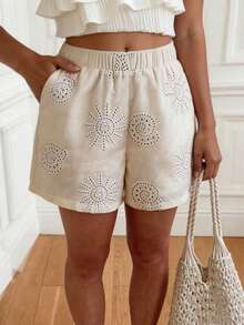 EMERY ROSE Quần short nữ kiểu dáng thường ngày, khoét lỗ, thêu họa tiết. - Màu vàng - Xem 3