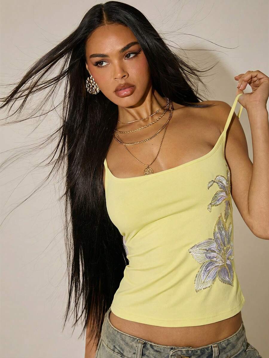 SHEIN BAE 女款亮片刺繡細肩帶上衣,夏季、Y2k、日常亮片夜店上衣、嘉年華派對音樂節街頭風 - 黃色 - 查看 1