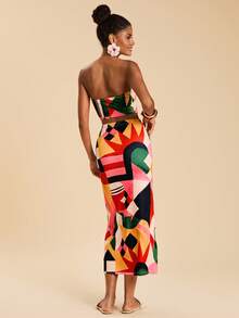 Travachic Women's Geometric Print Cropped Bandeau Top & Mini Skirt 2 Pieces Set, Vacation - Multicolor - View 2