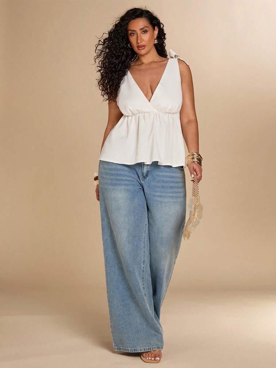 SHEIN BAE 极简V领蝴蝶结系带休闲吊带衫 - 白色 - 查看 1