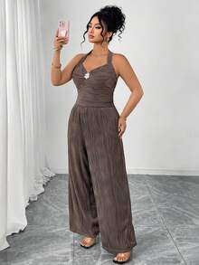 Elenzga Conjunto de 2 Peças Plus Size para Mulheres: Regata de Pescoço Halter Texturizada e Calça Perna Larga - Castanho - Visão 4