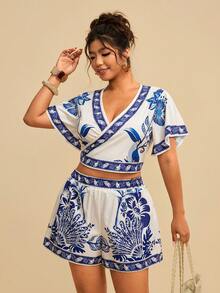 Travachic Plus Size Summer Vacation Plant Print Surplice Neck Top And Shorts 2 Pieces Set Two Piece Casual Sets - Blue and White - View 5